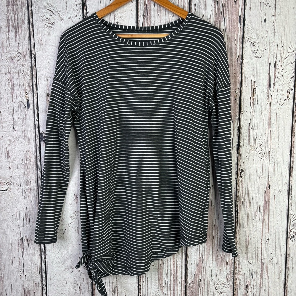 🍋Lululemon To The Point Long Sleeve Shirt Modern Stripe Heathered Black White 8?